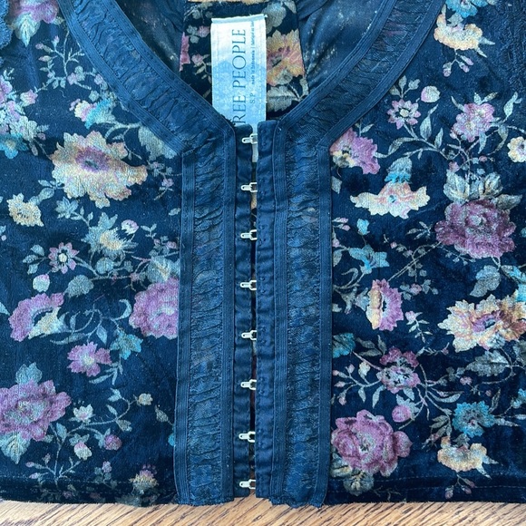 Free People cropped velvet floral bustier - Picture 5 of 7